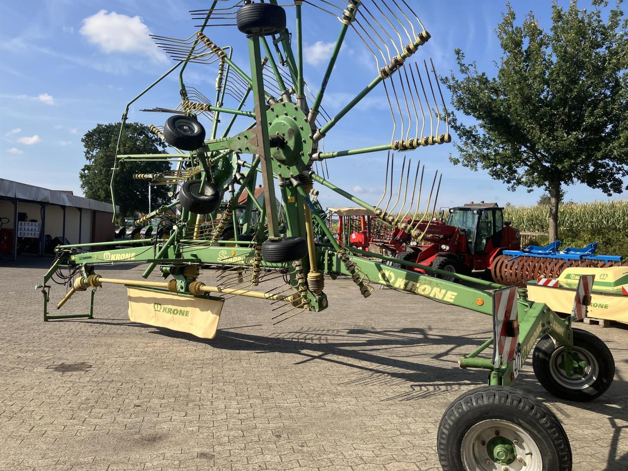 Krone SWADRO 810 - Henificadora: foto 4 Krone SWADRO 810 - Henificadora: foto 4