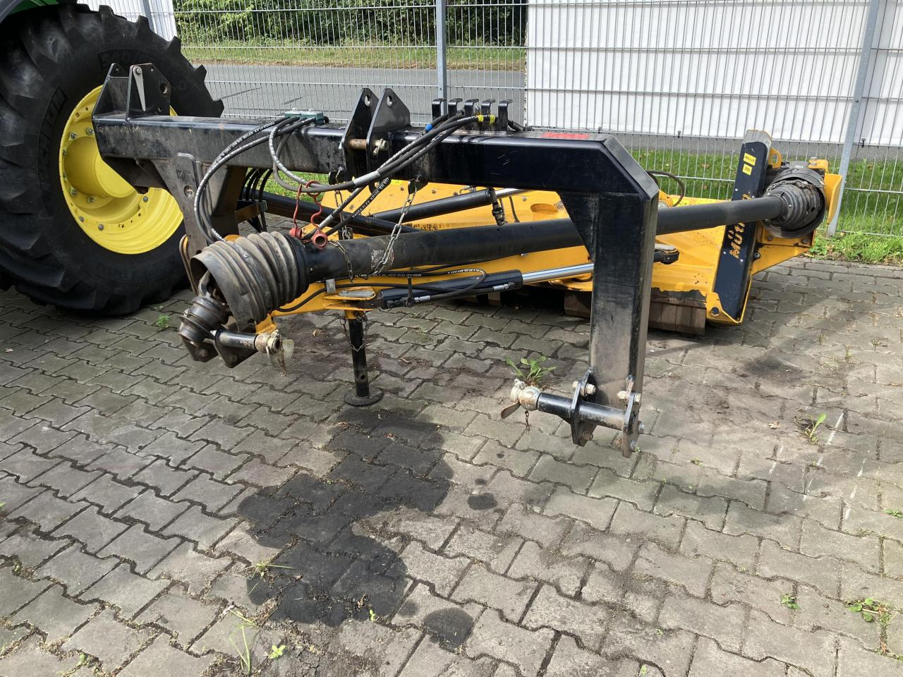 Müthing MU-L/S 200-31 - Desbrozadora de martillos: foto 3 Müthing MU-L/S 200-31 - Desbrozadora de martillos: foto 3