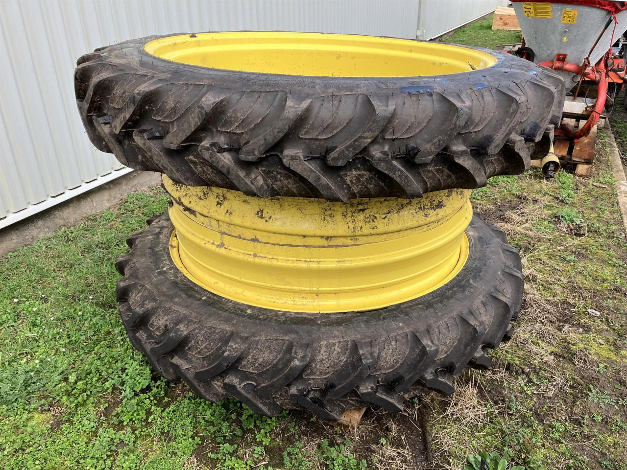 Taurus 270/95R44 - Neumático para Maquinaria agrícola: foto 1 Taurus 270/95R44 - Neumático para Maquinaria agrícola: foto 1