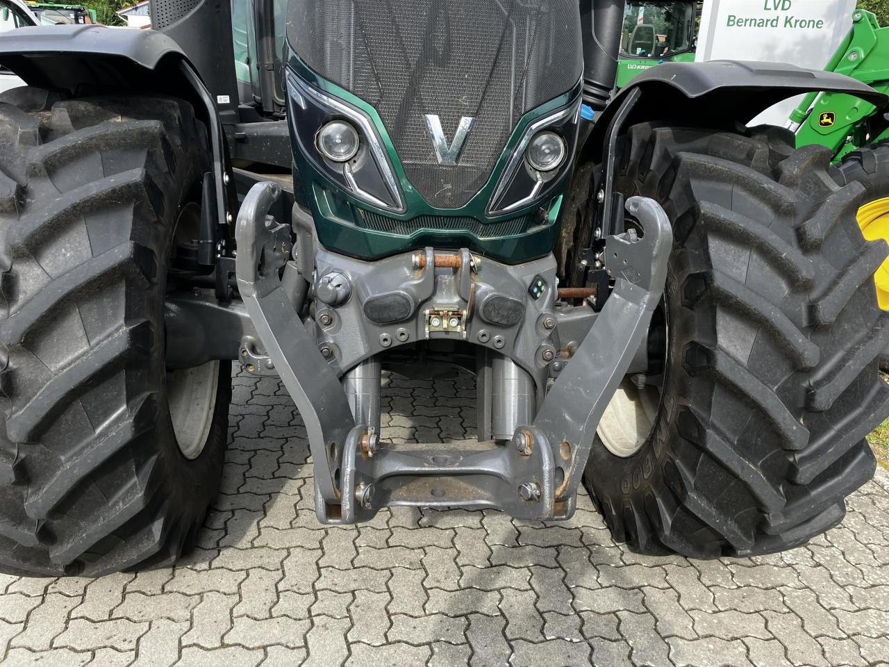 Valtra T174 Versu - Tractor: foto 4 Valtra T174 Versu - Tractor: foto 4