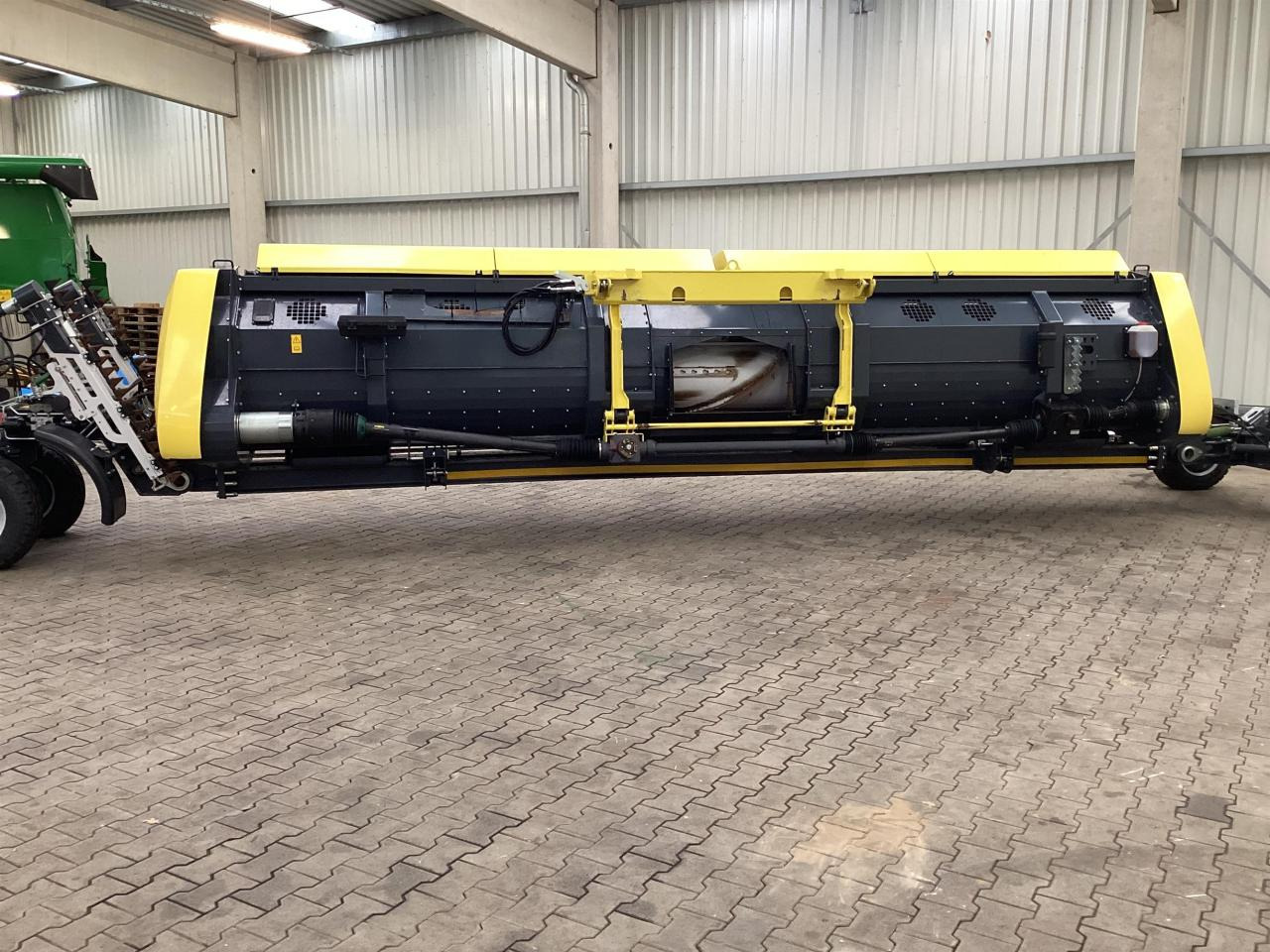 Zürn Profi Cut 700 - Accesorios para cosechadoras de forraje: foto 3 Zürn Profi Cut 700 - Accesorios para cosechadoras de forraje: foto 3