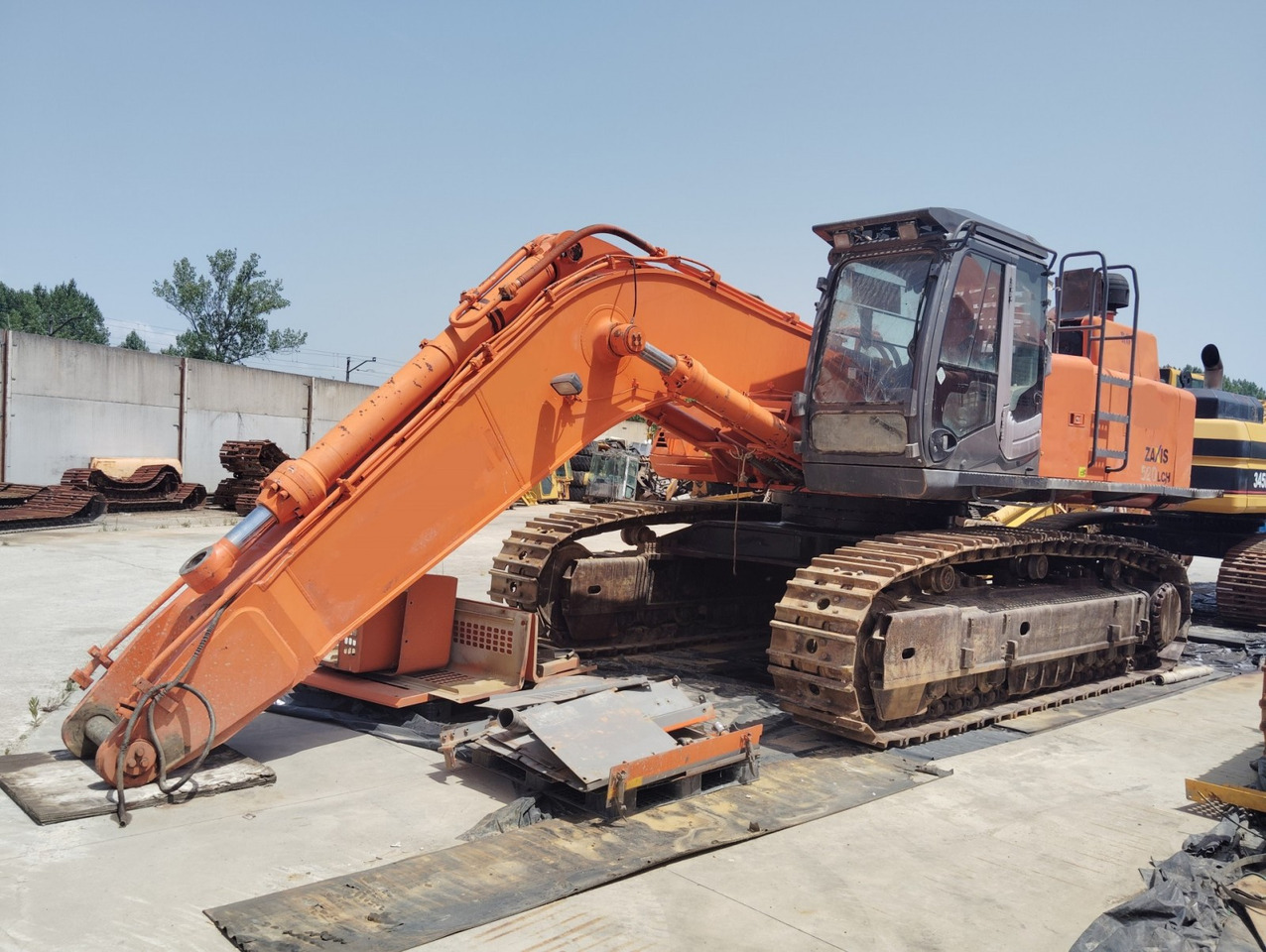 EXCAVADORA HITACHI ZX520LCH-3 - Excavadora de cadenas: foto 1 EXCAVADORA HITACHI ZX520LCH-3 - Excavadora de cadenas: foto 1