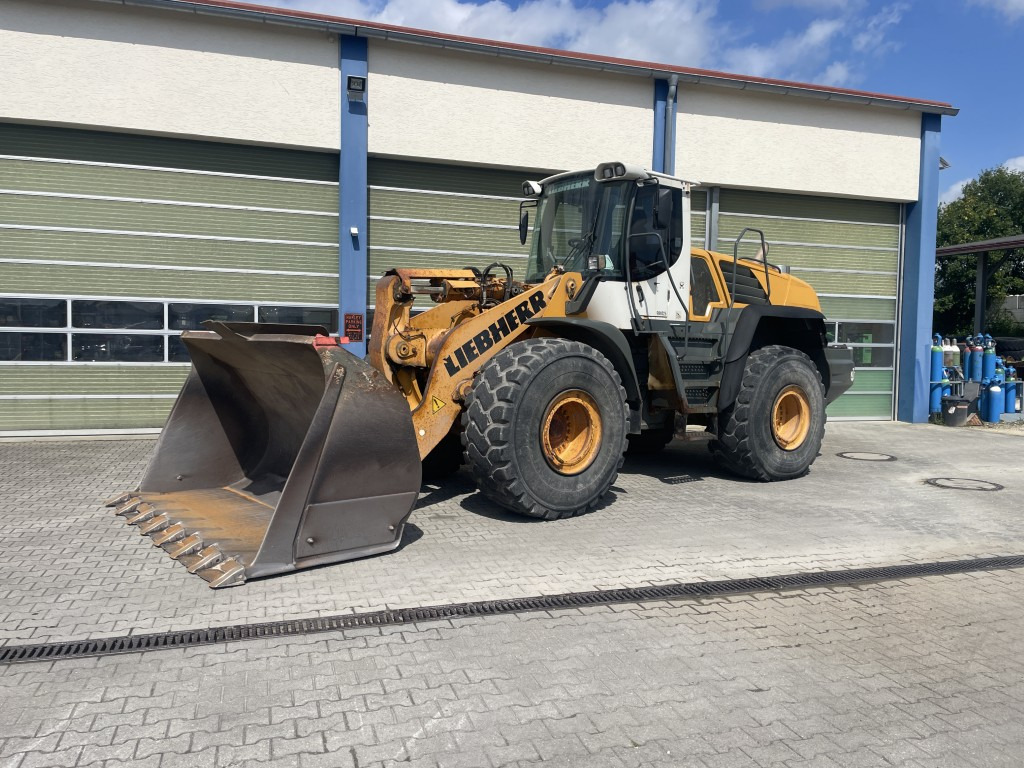 Liebherr L 576 - Cargadora de ruedas: foto 1 Liebherr L 576 - Cargadora de ruedas: foto 1