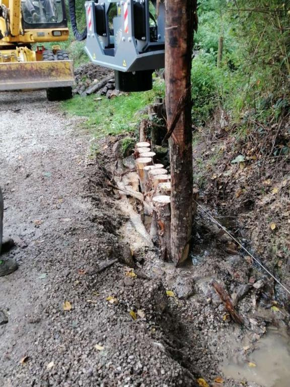 CM Crusher PV 45.80 Pile Driver - Martillo de hinca de pilotes para Minicargadora: foto 1 CM Crusher PV 45.80 Pile Driver - Martillo de hinca de pilotes para Minicargadora: foto 1