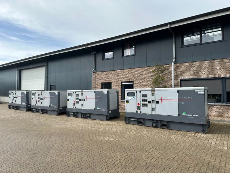 Generador industriale Atlas-Copco QAS 200 Volvo Leroy Somer 220 kVA Silent Rental generatorset: foto 16 Generador industriale Atlas-Copco QAS 200 Volvo Leroy Somer 220 kVA Silent Rental generatorset: foto 16