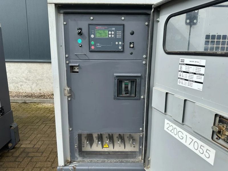 Generador industriale Atlas-Copco QAS 200 Volvo Leroy Somer 220 kVA Silent Rental generatorset: foto 6 Generador industriale Atlas-Copco QAS 200 Volvo Leroy Somer 220 kVA Silent Rental generatorset: foto 6
