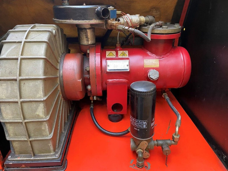 Compresor de aire BERKO BSD 25 18.5 kW 2400 L / min 8 Bar Silent Elektrische Schroefcompressor: foto 9