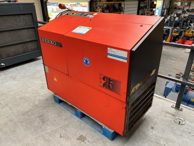 Compresor de aire BERKO BSD 25 18.5 kW 2400 L / min 8 Bar Silent Elektrische Schroefcompressor: foto 11