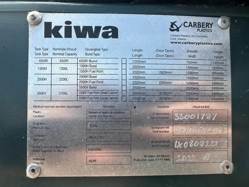 Carbery 5500 V Kiwa Dubbelwandig met mangat Dubbelwandige Brandstoftank Dieseltank Kiwa 5700 liter New ! - Cisterna camión: foto 3 Carbery 5500 V Kiwa Dubbelwandig met mangat Dubbelwandige Brandstoftank Dieseltank Kiwa 5700 liter New ! - Cisterna camión: foto 3