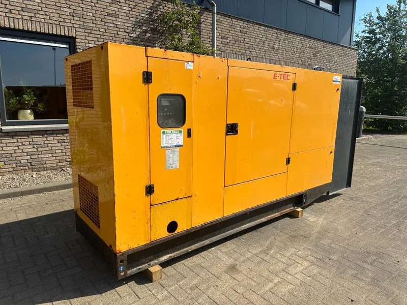 Cummins 6CTAA8.3-G2 Stamford 200 kVA Silent generatorset ex Emergency 64 hours ! - Generador industriale: foto 1 Cummins 6CTAA8.3-G2 Stamford 200 kVA Silent generatorset ex Emergency 64 hours ! - Generador industriale: foto 1