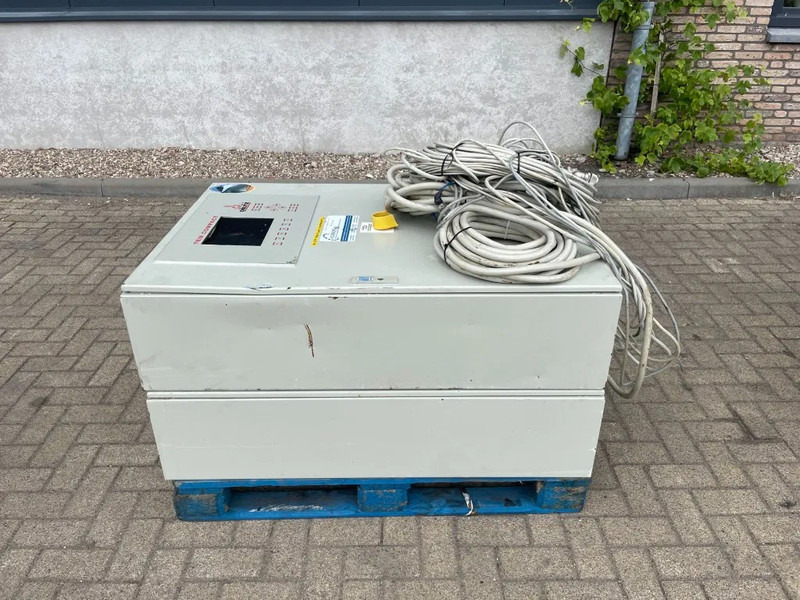 Deutz TBG 616 V16K Gasset 800 / 1110 kVA Stamford generatorset - Generador industriale: foto 4 Deutz TBG 616 V16K Gasset 800 / 1110 kVA Stamford generatorset - Generador industriale: foto 4
