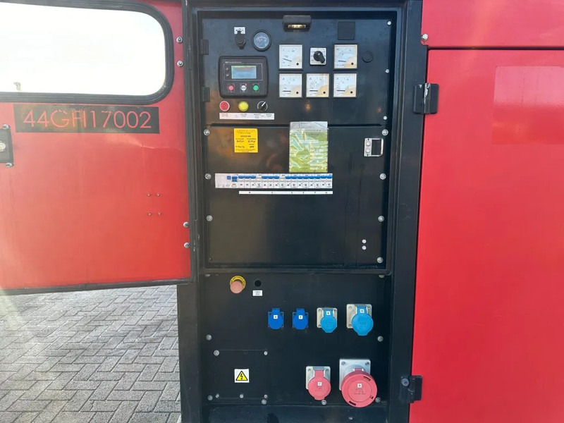 Europower EPUS44TDE Kubota Leroy Somer 44 kVA Supersilent Rental generatorset - Generador industriale: foto 4 Europower EPUS44TDE Kubota Leroy Somer 44 kVA Supersilent Rental generatorset - Generador industriale: foto 4