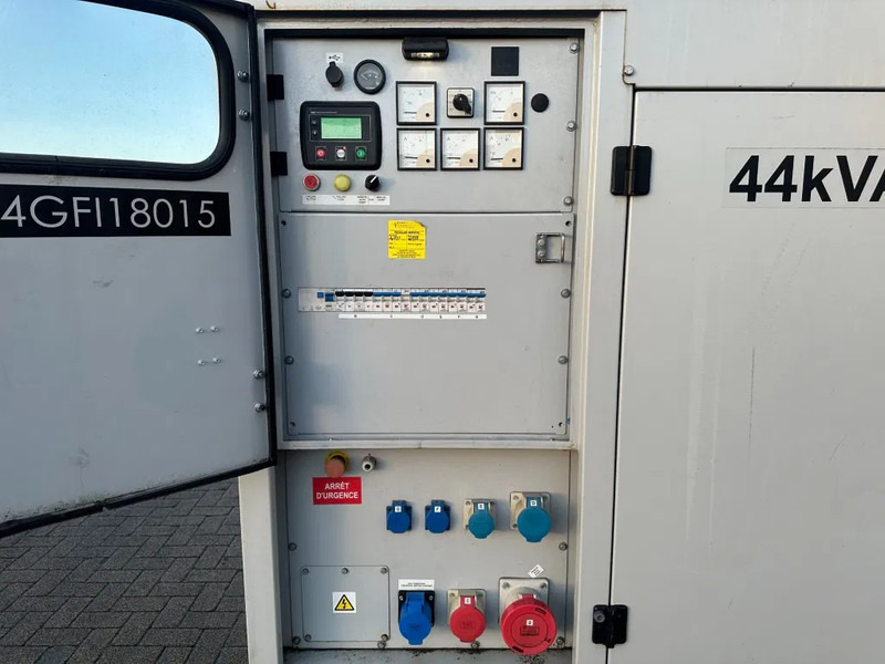 Europower EPUS44TDE Kubota Leroy Somer 44 kVA Supersilent Rental generatorset - Generador industriale: foto 5 Europower EPUS44TDE Kubota Leroy Somer 44 kVA Supersilent Rental generatorset - Generador industriale: foto 5