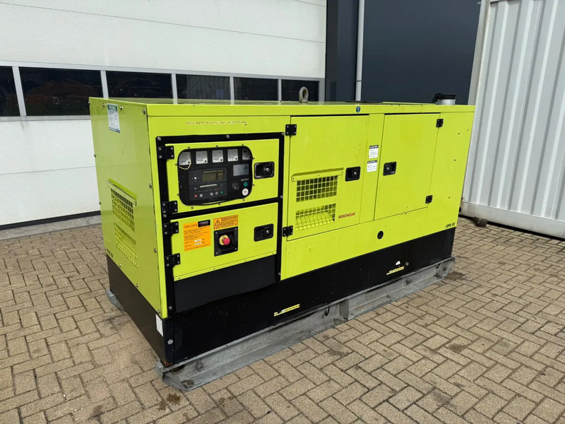 GESAN DPR 60 Perkins Leroy Somer 60 kVA Silent Rental generatorset - Generador industriale: foto 4 GESAN DPR 60 Perkins Leroy Somer 60 kVA Silent Rental generatorset - Generador industriale: foto 4