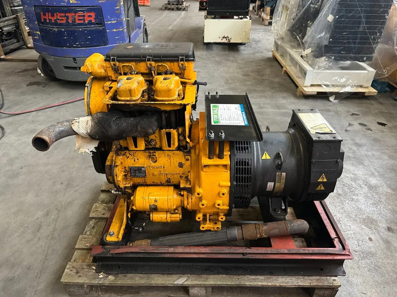 Hatz 2M41 Stamford 20 kVA generatorset - Generador industriale: foto 2 Hatz 2M41 Stamford 20 kVA generatorset - Generador industriale: foto 2