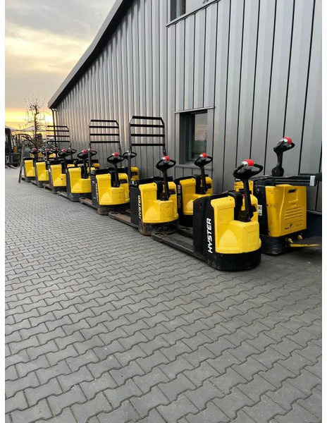 Hyster P2.0S FBW 2 ton Pallettruck Meerijder Elektra Palletwagen - Transpaleta: foto 2 Hyster P2.0S FBW 2 ton Pallettruck Meerijder Elektra Palletwagen - Transpaleta: foto 2