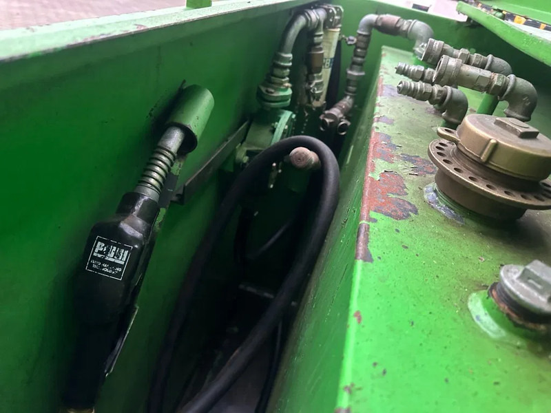 Tanque de almacenamiento Kiwa IBC Steenbergen 2000 liter Dieseltank met handpomp Milieutank: foto 8 Tanque de almacenamiento Kiwa IBC Steenbergen 2000 liter Dieseltank met handpomp Milieutank: foto 8