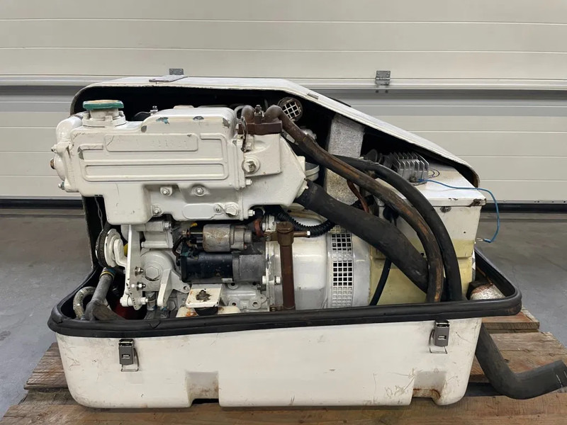 Generador industriale Kubota D600 - 8 kVA Marine generatorset: foto 6