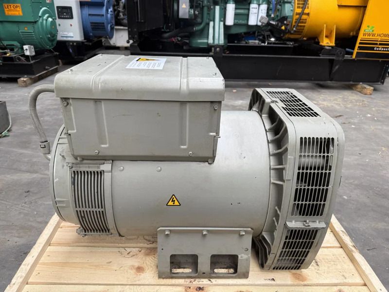 Leroy Somer LSAM 44.3L10 C6/4 Generatordeel 147 kVA Alternator as New ! - Generador industriale: foto 2 Leroy Somer LSAM 44.3L10 C6/4 Generatordeel 147 kVA Alternator as New ! - Generador industriale: foto 2
