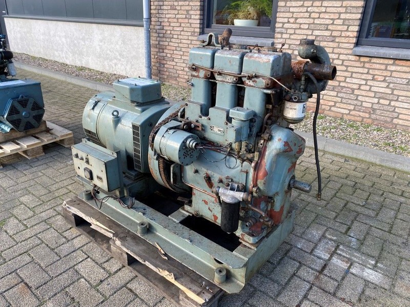 Lister HRW3A Stamford 25 kVA generatorset - Generador industriale: foto 4 Lister HRW3A Stamford 25 kVA generatorset - Generador industriale: foto 4