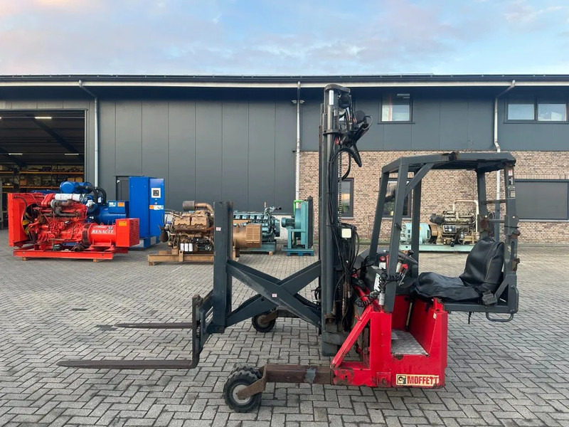 Carretilla elevadora transportable Moffett M4 20.1 Kubota Diesel Kooiaap 2 ton Sideshift Positioner Meeneemheftruck: foto 7