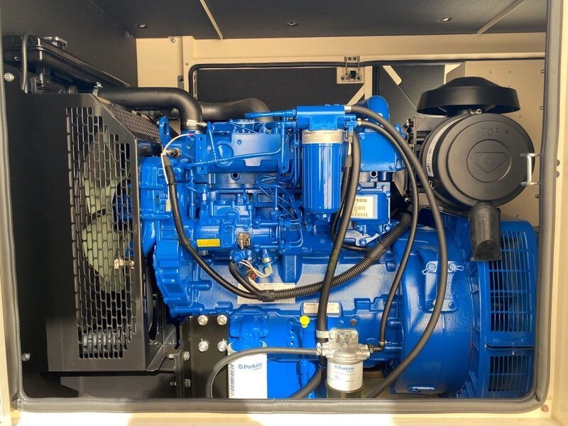 Perkins 1104A-44T FG Wilson 88 kVA Supersilent generatorset New ! - Generador industriale: foto 2 Perkins 1104A-44T FG Wilson 88 kVA Supersilent generatorset New ! - Generador industriale: foto 2
