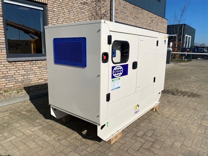 Perkins 1104A-44T FG Wilson 88 kVA Supersilent generatorset New ! - Generador industriale: foto 1 Perkins 1104A-44T FG Wilson 88 kVA Supersilent generatorset New ! - Generador industriale: foto 1