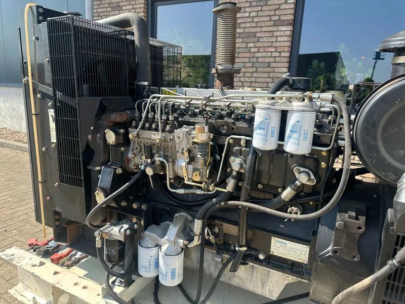 Perkins Stamford 100 kVA noodstroom generatorset - Generador industriale: foto 3 Perkins Stamford 100 kVA noodstroom generatorset - Generador industriale: foto 3