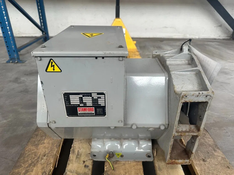 Stamford BC.I184G1 Alternator 30 kVa generatordeel - Generador industriale: foto 1 Stamford BC.I184G1 Alternator 30 kVa generatordeel - Generador industriale: foto 1