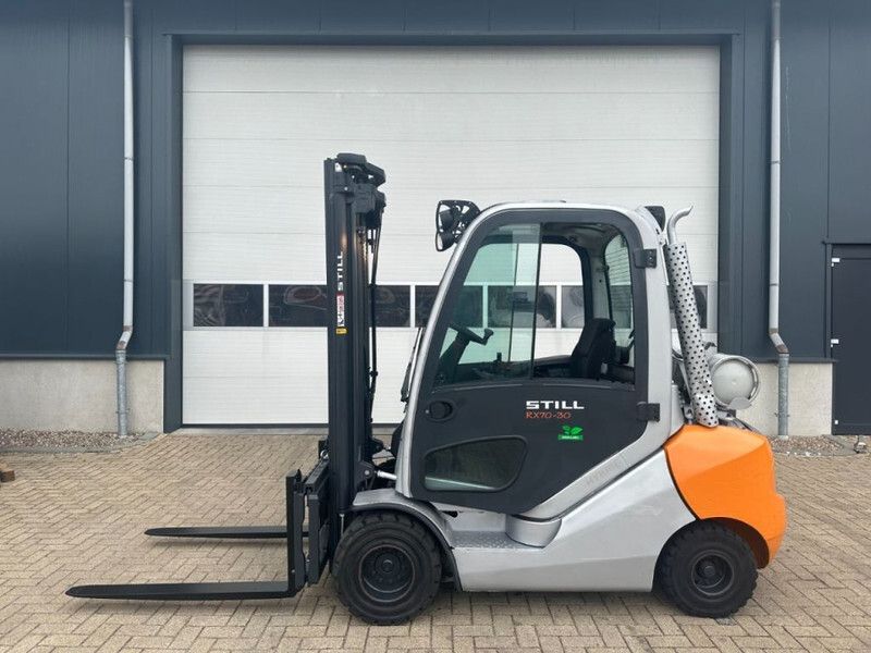 Still RX70-30T 3 ton Triplex Freelift Sideshift LPG Heftruck - Carretilla elevadora de gas: foto 1 Still RX70-30T 3 ton Triplex Freelift Sideshift LPG Heftruck - Carretilla elevadora de gas: foto 1