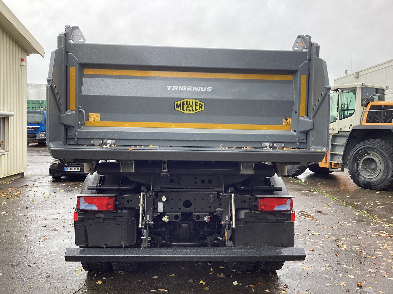 Volquete camión MAN TGS 35.480 8×4 BB: foto 6