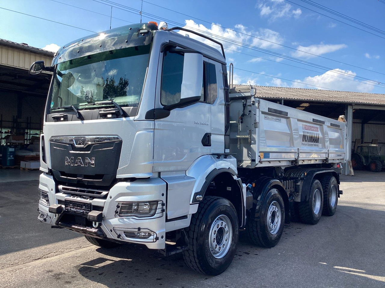 MAN TGS 35.520 8x4 Intarder Meiller Bordmatik Hendri - Volquete camión: foto 2 MAN TGS 35.520 8x4 Intarder Meiller Bordmatik Hendri - Volquete camión: foto 2