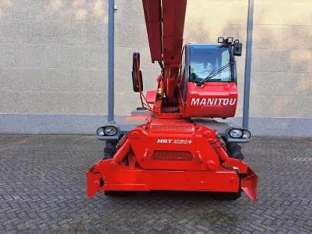Manitou MRT 2150+ Privilege All-Terrain Rotating Telehandler (2015) - Cargadora: foto 2 Manitou MRT 2150+ Privilege All-Terrain Rotating Telehandler (2015) - Cargadora: foto 2