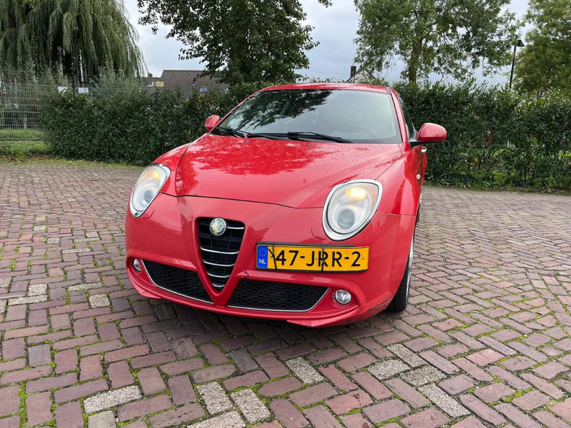 Alfa Romeo MiTo 1.4 T - Hatchback: foto 2 Alfa Romeo MiTo 1.4 T - Hatchback: foto 2
