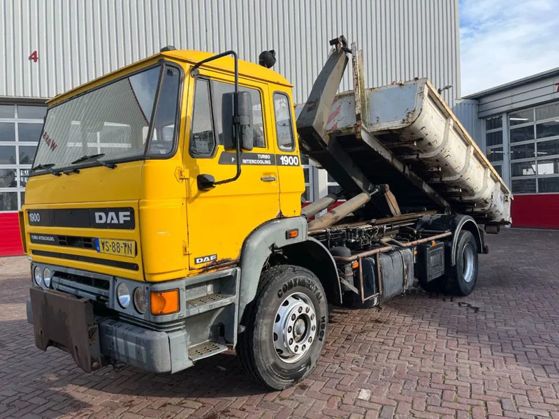 DAF 1900 F HAAKARM - Portacontenedore/ Intercambiable camión: foto 1 DAF 1900 F HAAKARM - Portacontenedore/ Intercambiable camión: foto 1