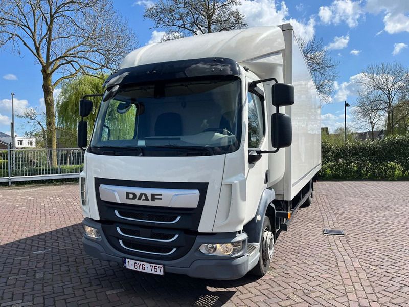 DAF LF 230 FA - Camión caja cerrada: foto 2 DAF LF 230 FA - Camión caja cerrada: foto 2