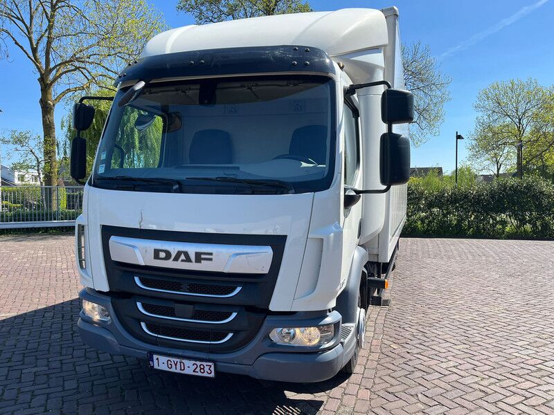 DAF LF 230 FA - Camión caja cerrada: foto 2 DAF LF 230 FA - Camión caja cerrada: foto 2