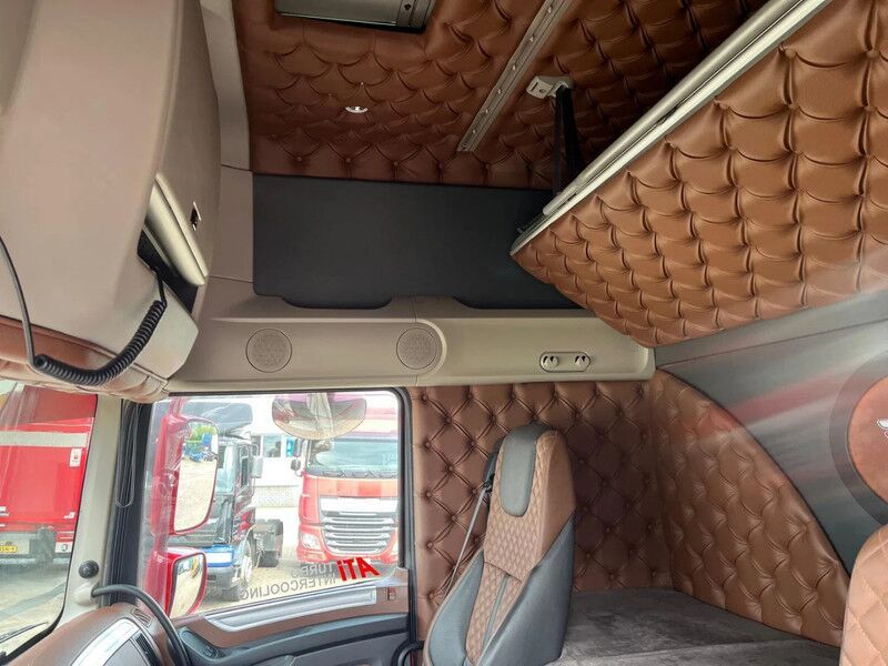 DAF XF 530 FT cabine - Cabina e interior para Camión: foto 5 DAF XF 530 FT cabine - Cabina e interior para Camión: foto 5