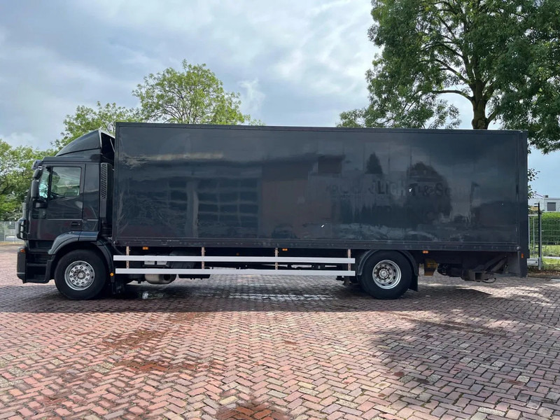 Iveco Stralis 190 S/7,5 - Camión caja cerrada: foto 4 Iveco Stralis 190 S/7,5 - Camión caja cerrada: foto 4