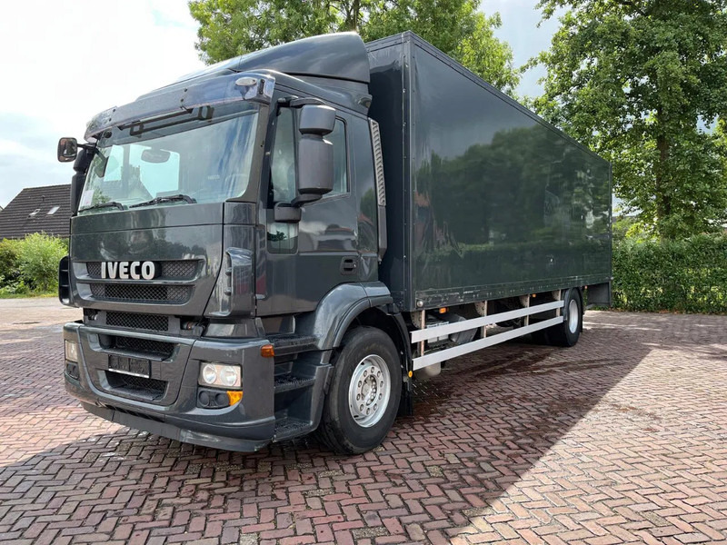 Iveco Stralis 190 S/7,5 - Camión caja cerrada: foto 1 Iveco Stralis 190 S/7,5 - Camión caja cerrada: foto 1