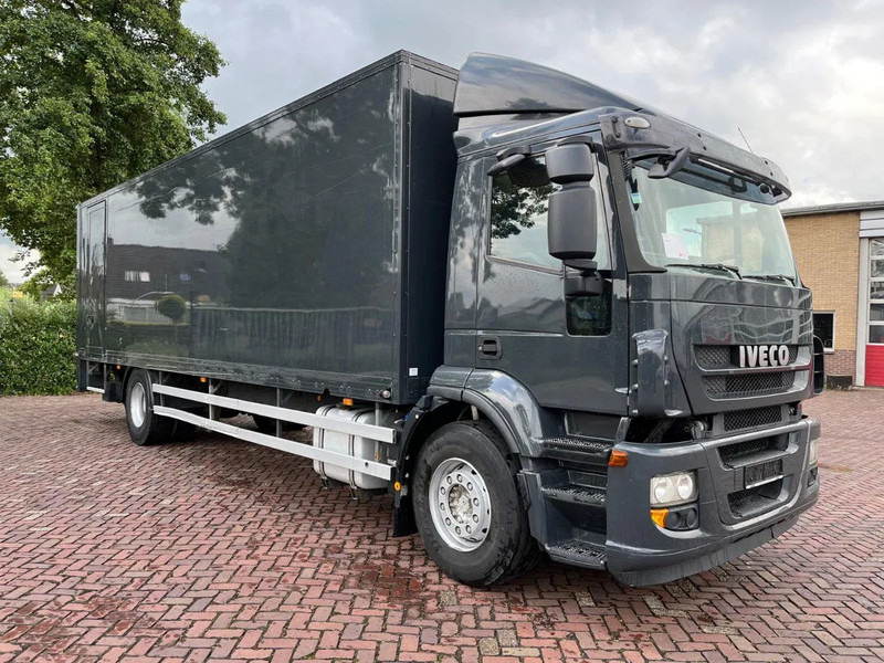 Iveco Stralis 190 S/7,5 - Camión caja cerrada: foto 1 Iveco Stralis 190 S/7,5 - Camión caja cerrada: foto 1