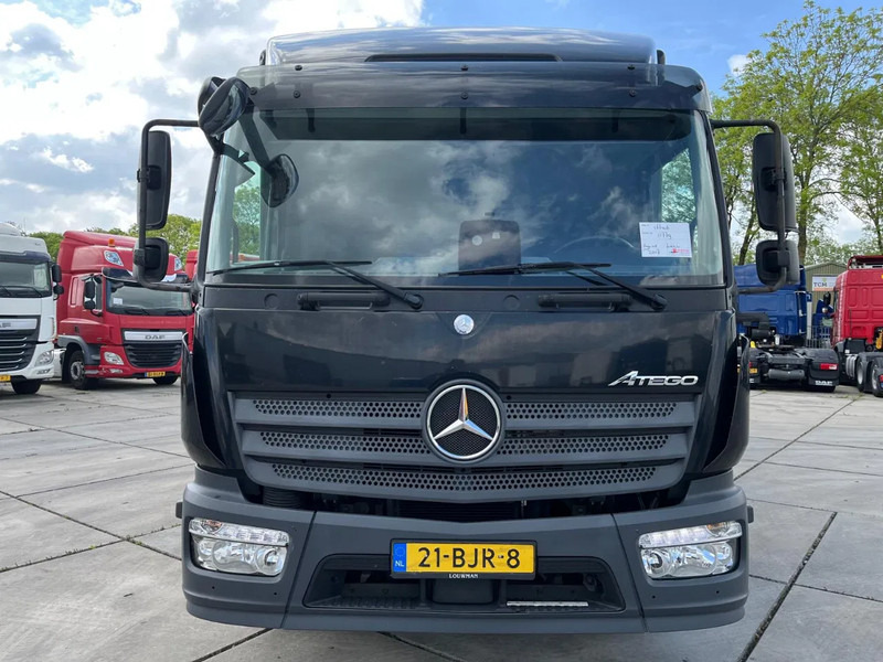 Mercedes-Benz Atego 1218 - Camión caja cerrada: foto 3 Mercedes-Benz Atego 1218 - Camión caja cerrada: foto 3