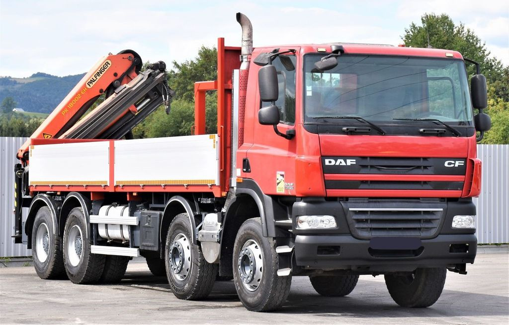 DAF CF 85.410 Pritsche 6,80m + KRAN / FUNK/8x4 - Camión grúa: foto 4 DAF CF 85.410 Pritsche 6,80m + KRAN / FUNK/8x4 - Camión grúa: foto 4