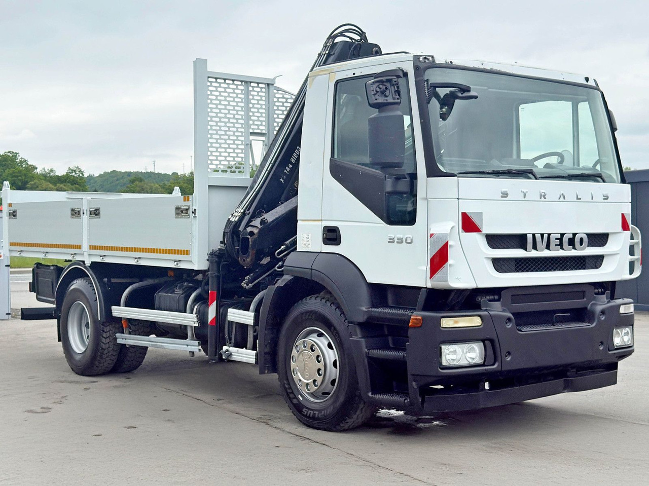 Iveco STRALIS 330 *HIAB 144 BS-3 HIDUO* TOPZUSTAND - Volquete camión, Camión grúa: foto 4 Iveco STRALIS 330 *HIAB 144 BS-3 HIDUO* TOPZUSTAND - Volquete camión, Camión grúa: foto 4