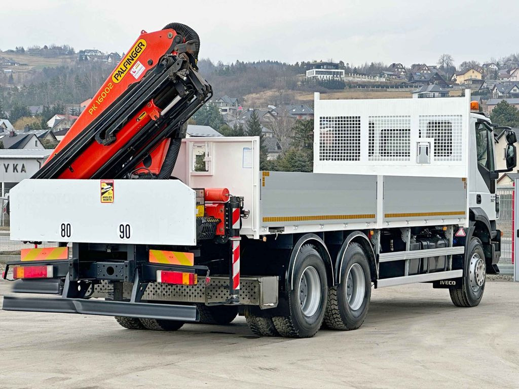 Iveco TRAKKER 360 * PRITSCHE 6,80* PK 16002 B+FUNK*6x4 Iveco TRAKKER 360 * PRITSCHE 6,80* PK 16002 B+FUNK*6x4 - Camión grúa, Camión caja abierta: foto 5 Iveco TRAKKER 360 * PRITSCHE 6,80* PK 16002 B+FUNK*6x4 Iveco TRAKKER 360 * PRITSCHE 6,80* PK 16002 B+FUNK*6x4 - Camión grúa, Camión caja abierta: foto 5