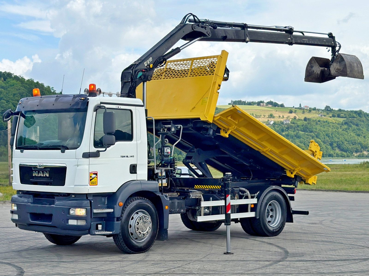 MAN TGM 18.340* KIPPER 4,05m*HIAB 111 B-2 HIDUO/FUNK - Camión grúa: foto 3 MAN TGM 18.340* KIPPER 4,05m*HIAB 111 B-2 HIDUO/FUNK - Camión grúa: foto 3