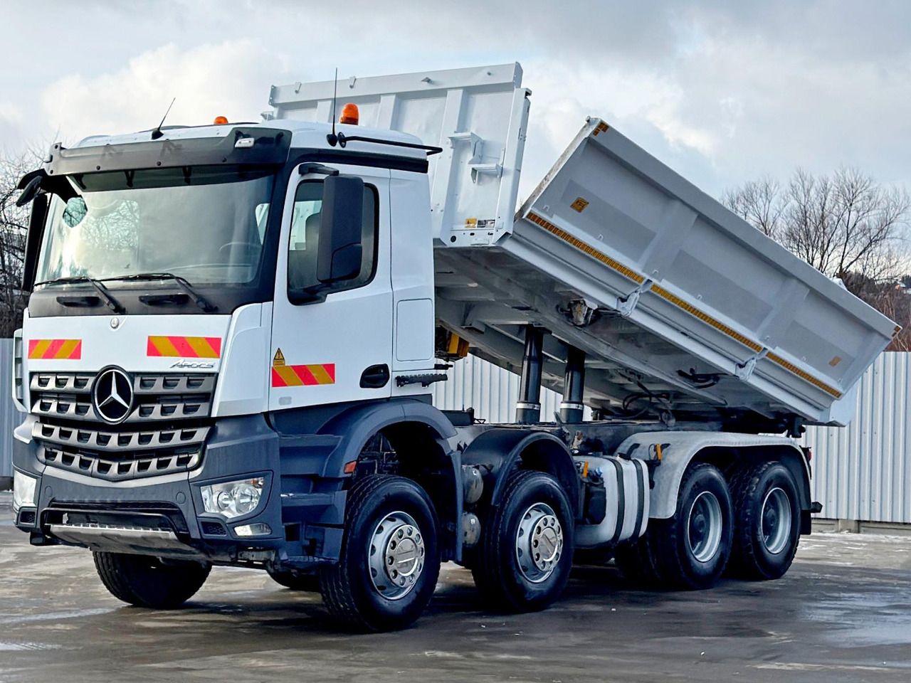 Mercedes-Benz AROCS 4145* KIPPER 5,60 m + BORDMATIC / 8x4 - Volquete camión: foto 5 Mercedes-Benz AROCS 4145* KIPPER 5,60 m + BORDMATIC / 8x4 - Volquete camión: foto 5