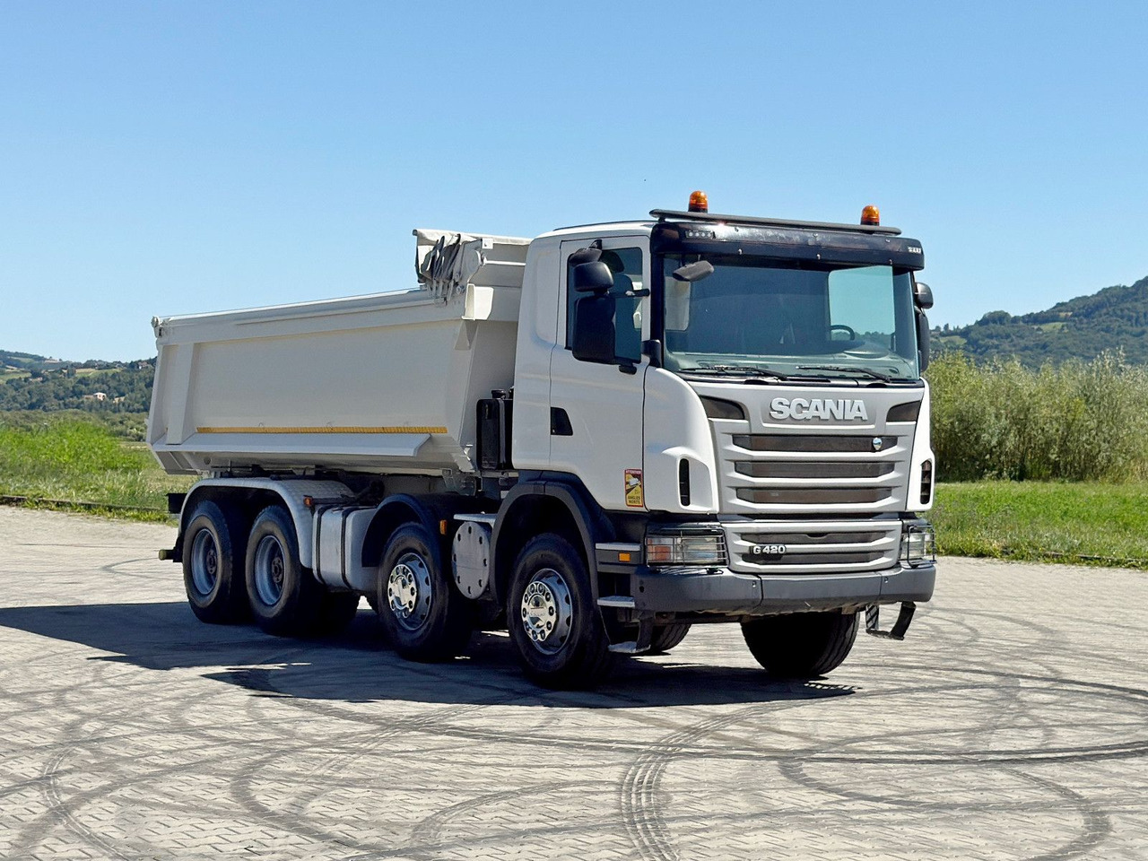 Scania G 420 * KIPPER * 8x4 * TOPZUSTAND - Volquete camión: foto 1 Scania G 420 * KIPPER * 8x4 * TOPZUSTAND - Volquete camión: foto 1