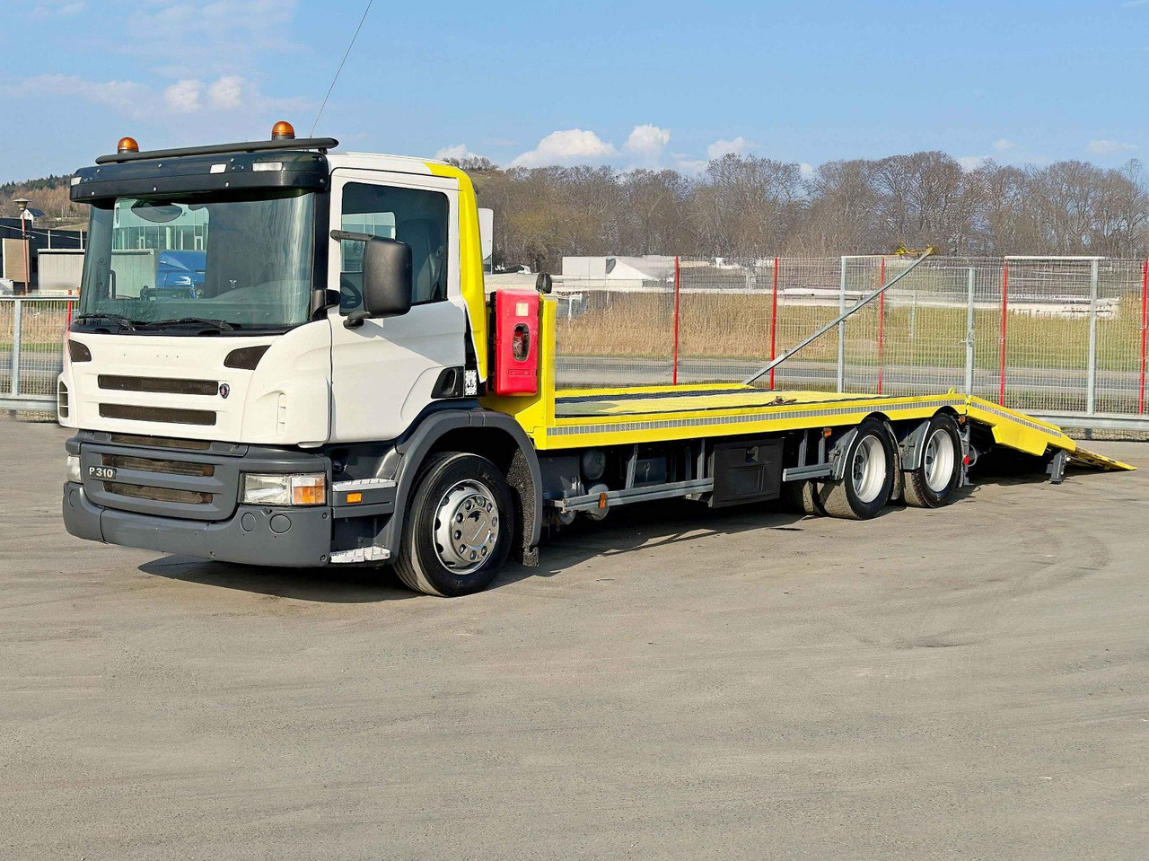 Scania P 310 * ABSCHLEPPWAGEN 9,10 m * TOPZUSTAND - Grua de remolque autos: foto 2 Scania P 310 * ABSCHLEPPWAGEN 9,10 m * TOPZUSTAND - Grua de remolque autos: foto 2