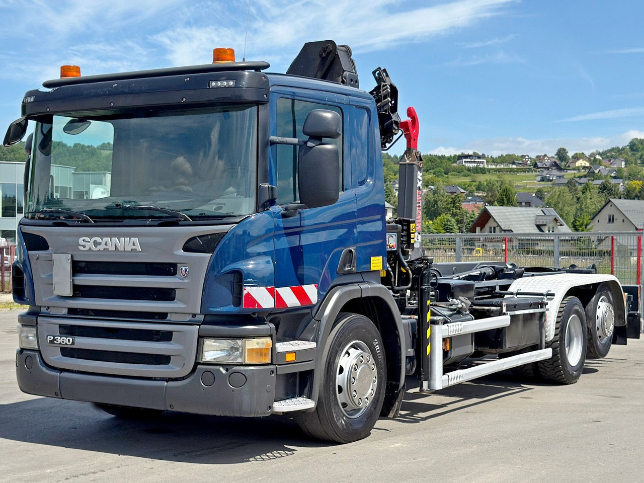 Scania P 360 * ABROLLKIPPER * HIAB 111 BS -2 HIDUO/FUNK - Multibasculante camión, Camión grúa: foto 4 Scania P 360 * ABROLLKIPPER * HIAB 111 BS -2 HIDUO/FUNK - Multibasculante camión, Camión grúa: foto 4